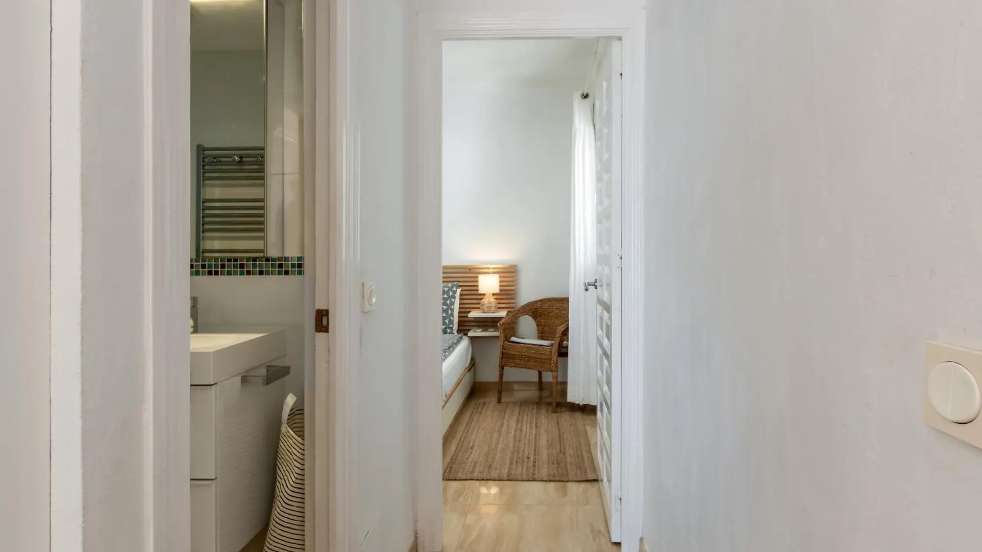 Las Palmas 2A Oasis Properties Nerja