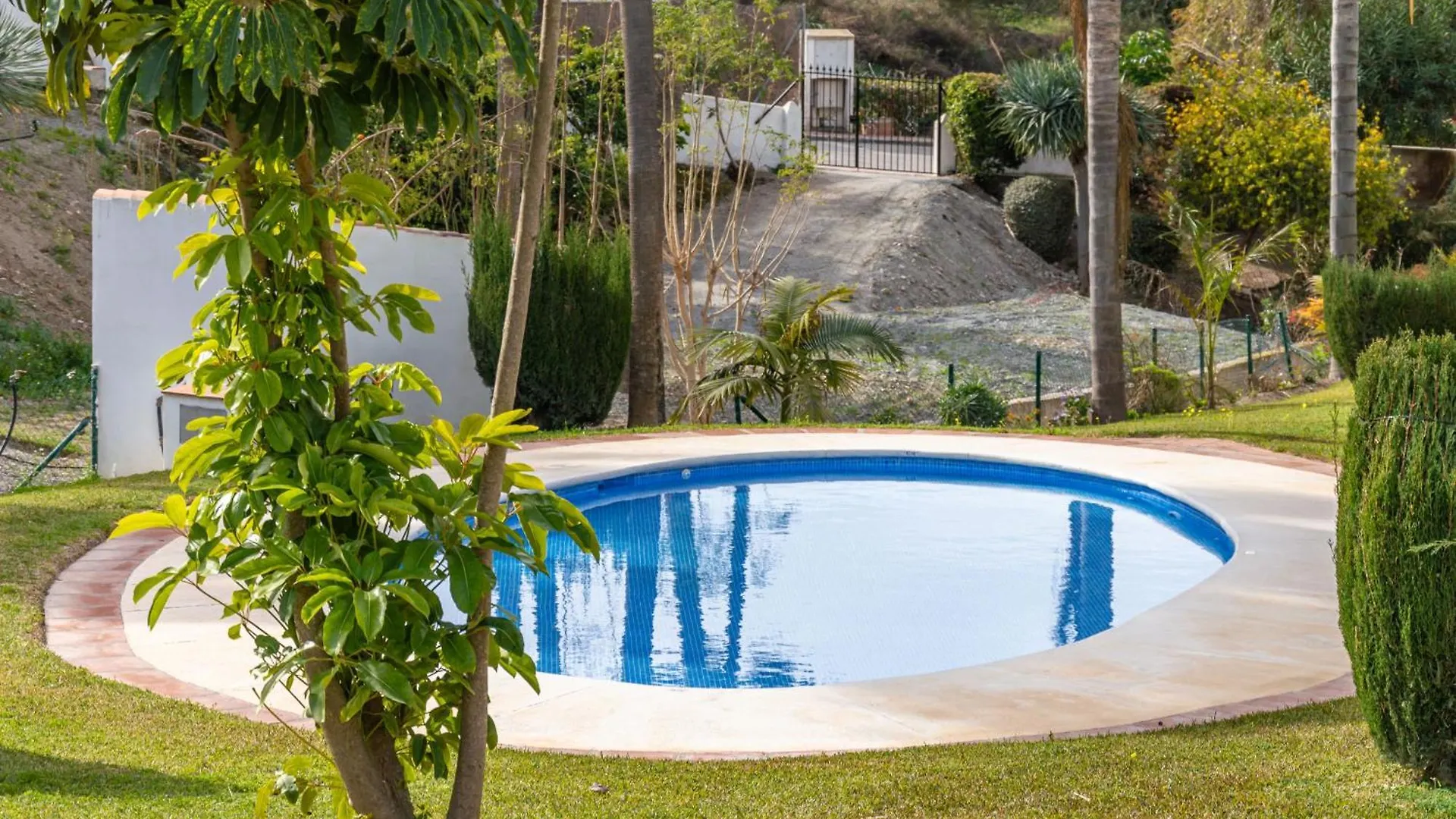 Las Palmas 2A Oasis Properties Nerja Holiday home