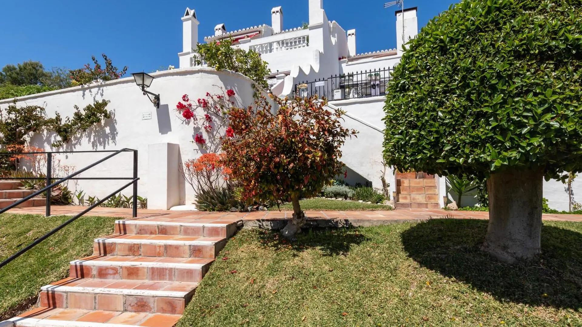 Las Palmas 2A Oasis Properties Nerja Holiday home