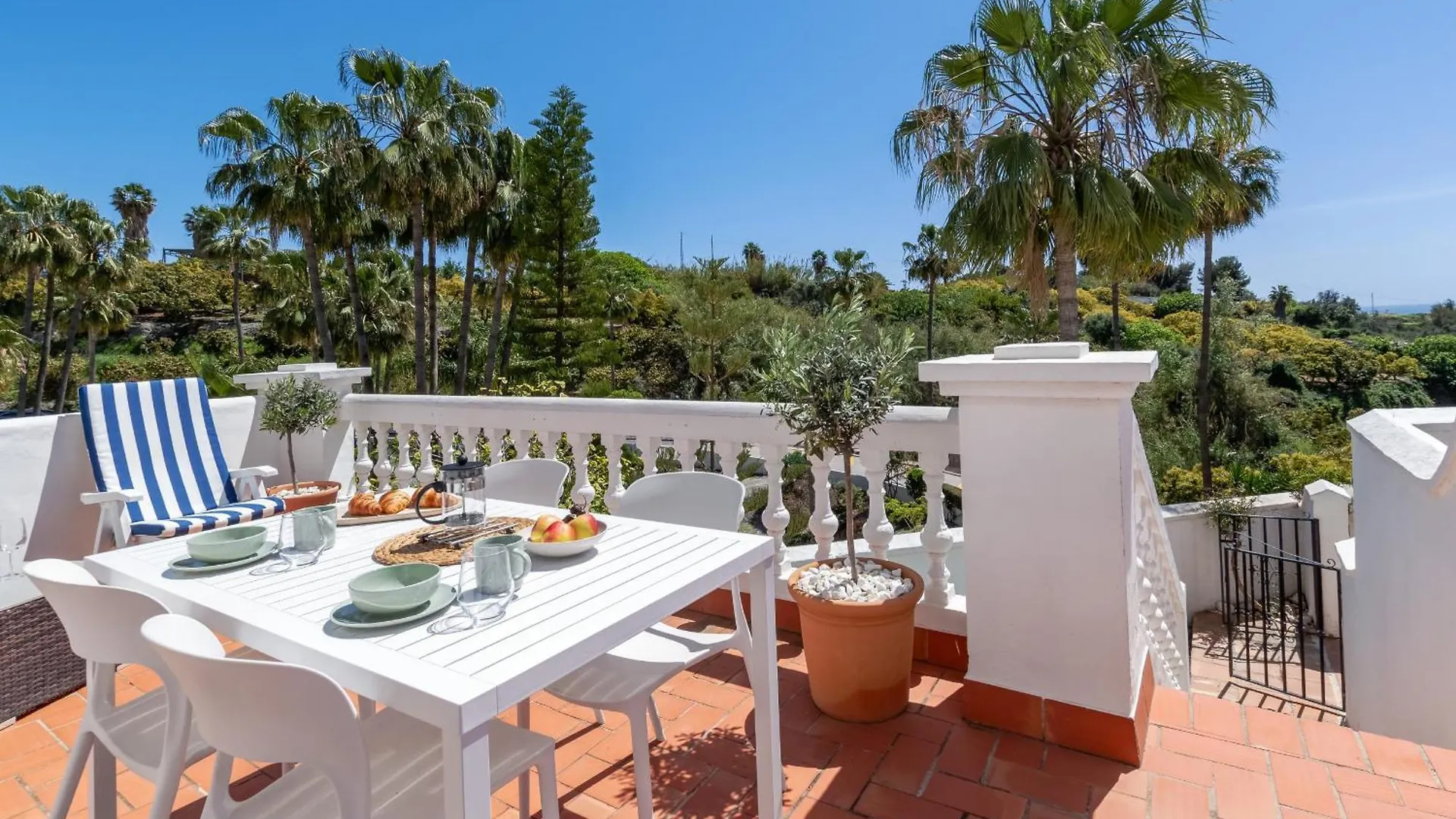 Holiday home Las Palmas 2A Oasis Properties Nerja Spain