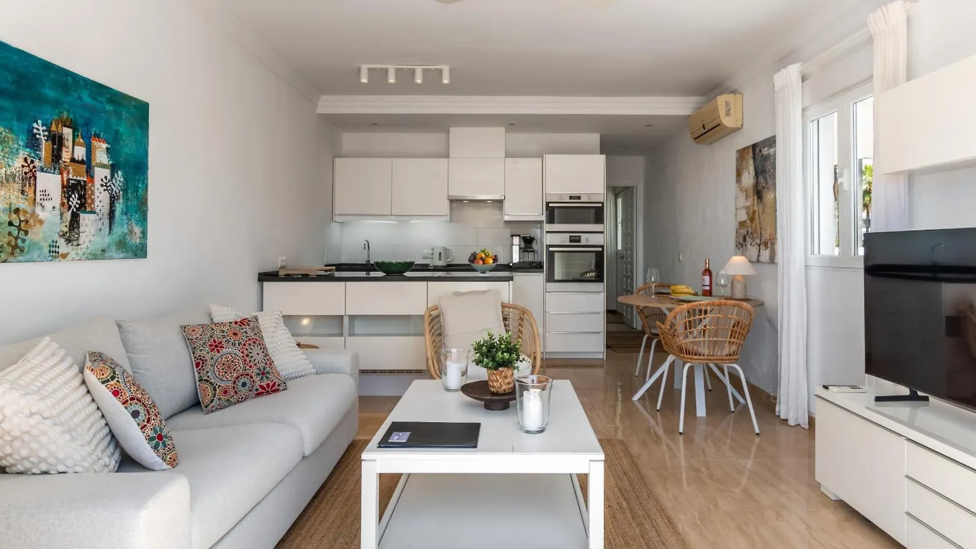 Las Palmas 2A Oasis Properties Nerja Holiday home