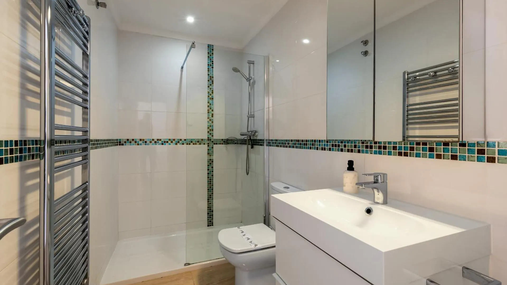 Las Palmas 2A Oasis Properties Nerja Spain